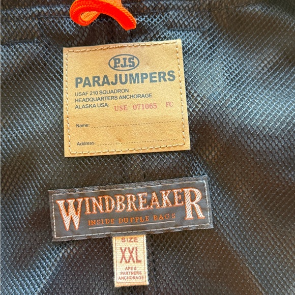 Parajumpers Black Raincoat - Picture 6 of 15